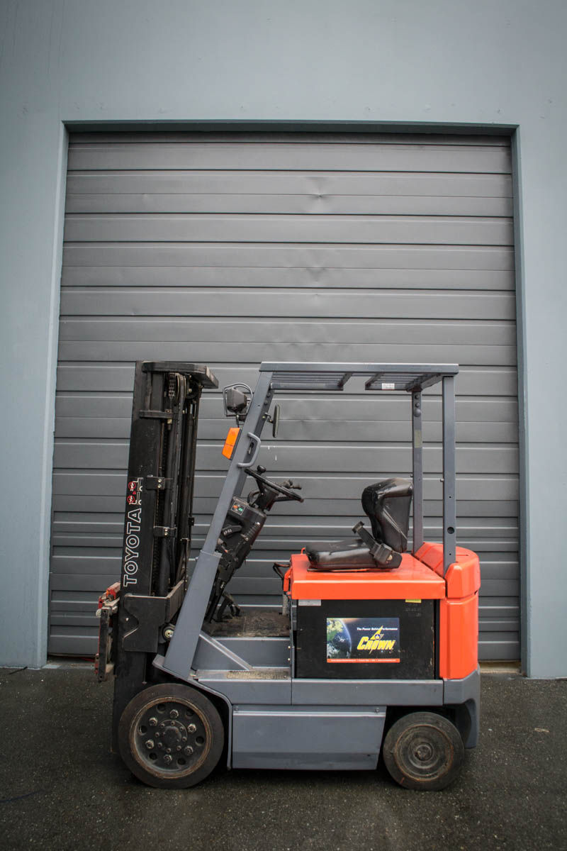 toyota forklift age by serial number