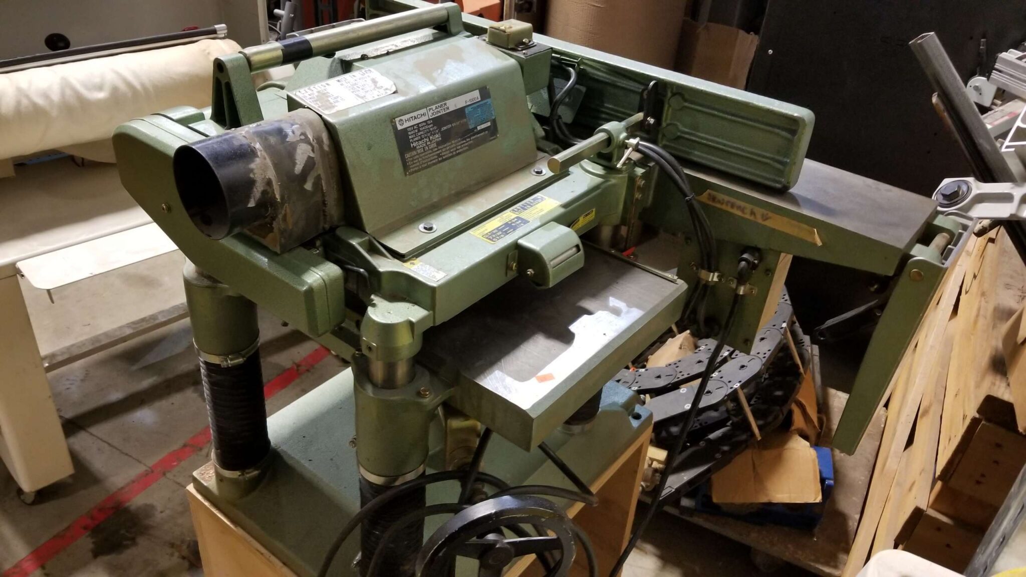 Hitachi planer on sale jointer f1000a