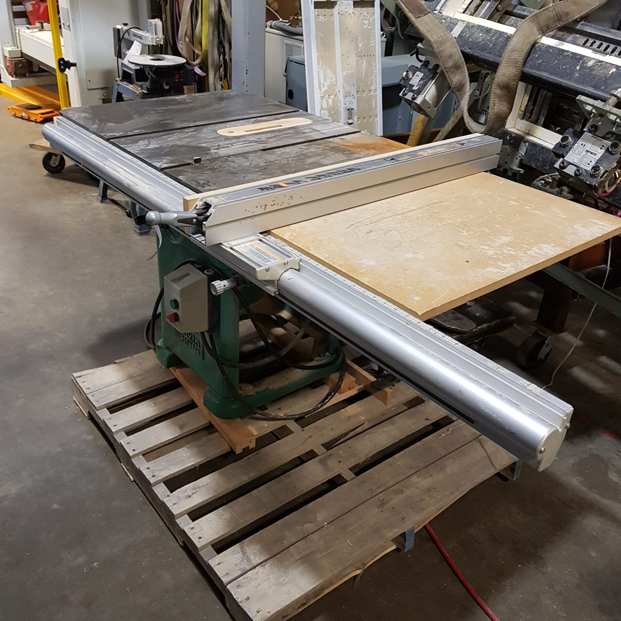 Used Wadkins 10 AGS Table Saw – Coast Machinery Group