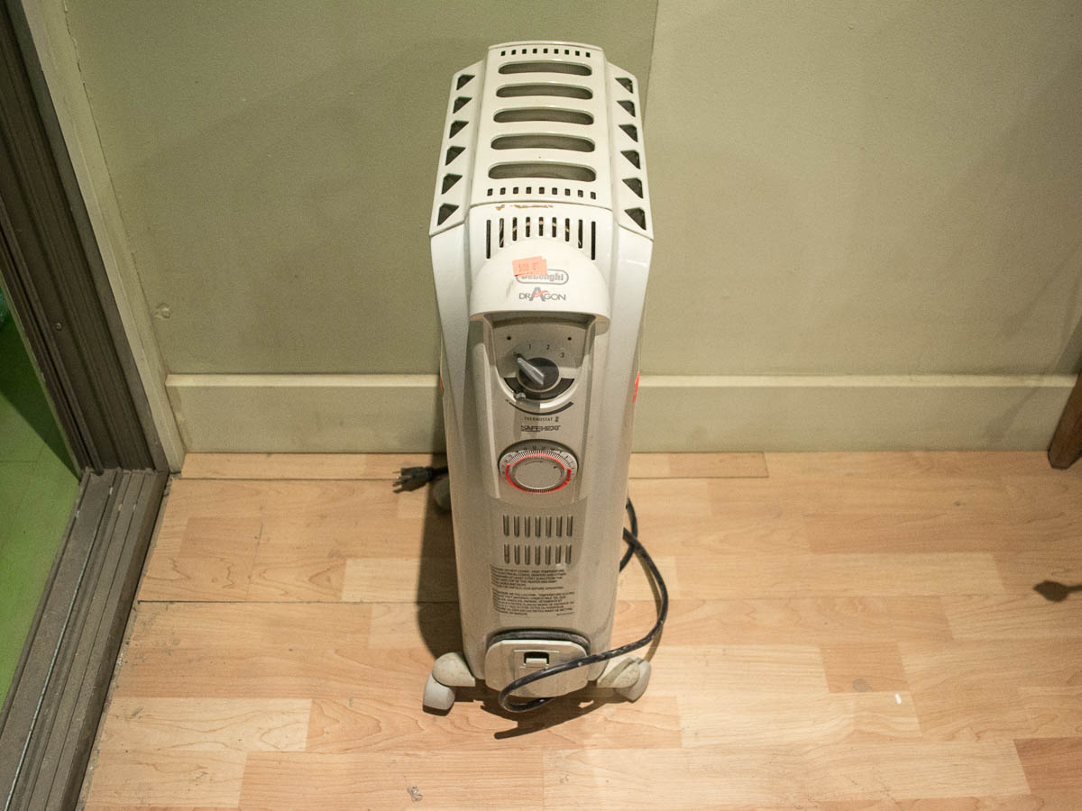 Used DeLonghi Dragon Portable Oil Filled Radiator with Vertical