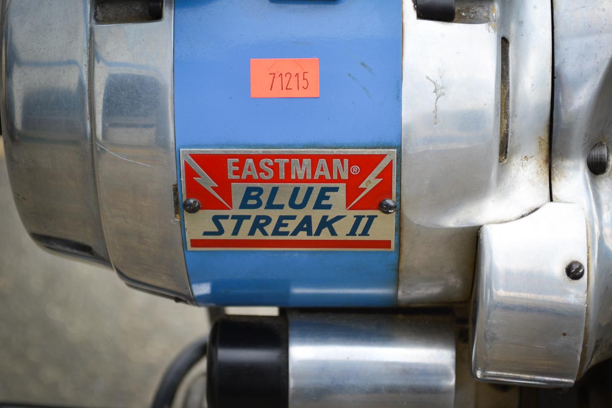 Blue Streak II® - Fabric Cutting Machine - Eastman Machine